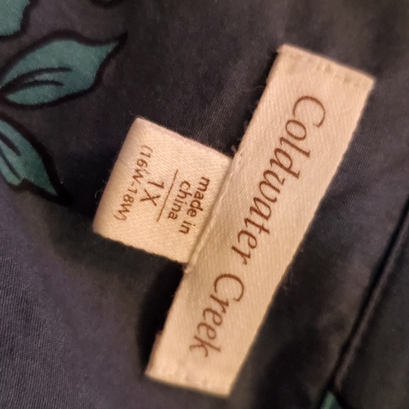 Coldwater Creek wrinkle free Button Down Shirt     #0986 - Picture 4 of 5